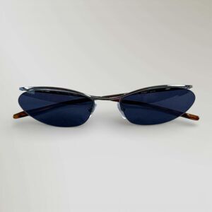 Vintage Gucci GG 2674 6LBBM Sunglasses Y2K Silver Frame Dary Gray Lenses